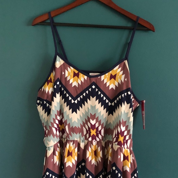 Aztec Print Dress in beautiful muted colors - Picture 2 of 7